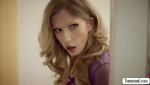 Analexia jade venus big dick in ass gets on the car